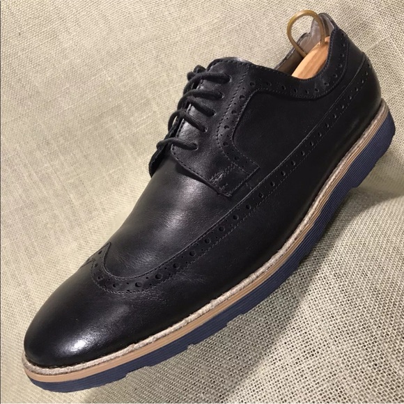 clarks wingtip shoes